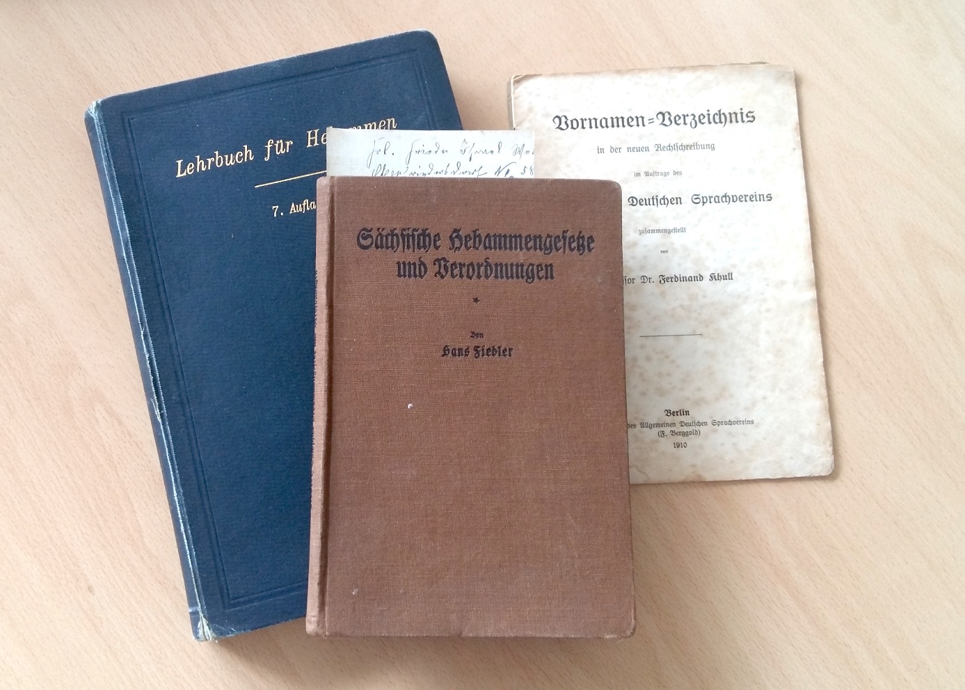 Gesetz und Ordnung der Geburt